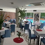 Restaurant De La Hotel Golfe-Juan