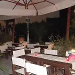 Hotel Restaurant De La 3*