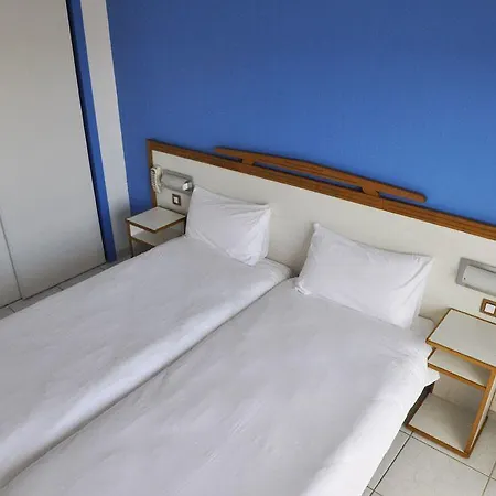 酒店 Restaurant De La 3*