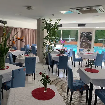 Restaurant De La ホテル ゴルフ・ジュアン