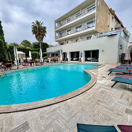 Restaurant De La ゴルフ・ジュアン