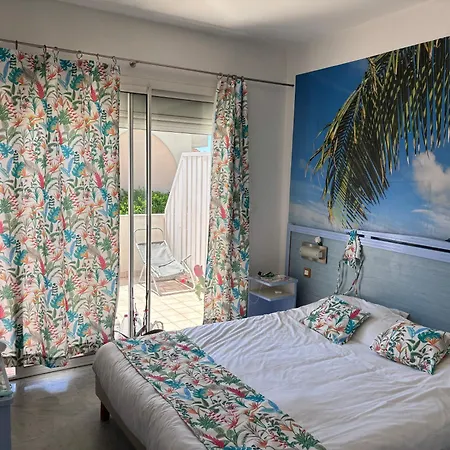 Restaurant De La 3* ゴルフ・ジュアン