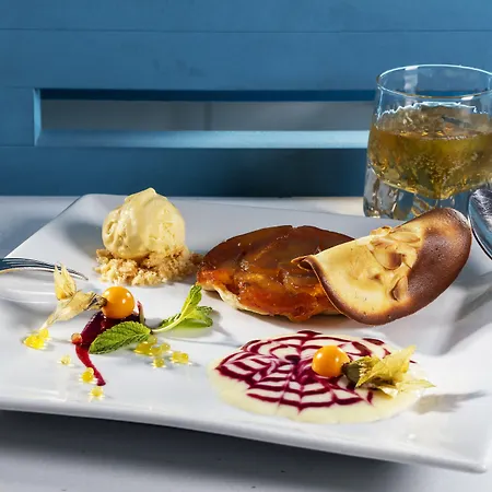 Restaurant De La 3*