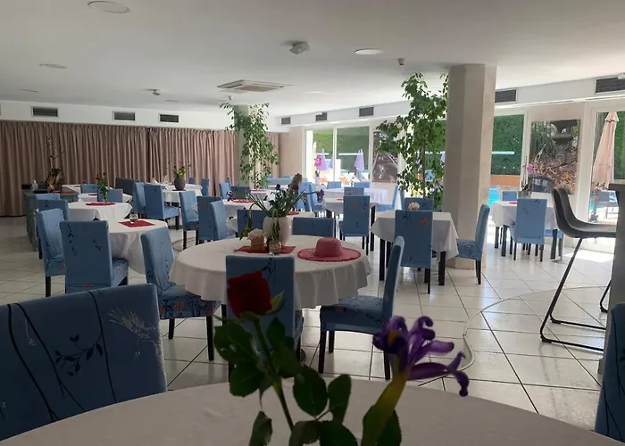 Szálloda Restaurant De La Golfe-Juan