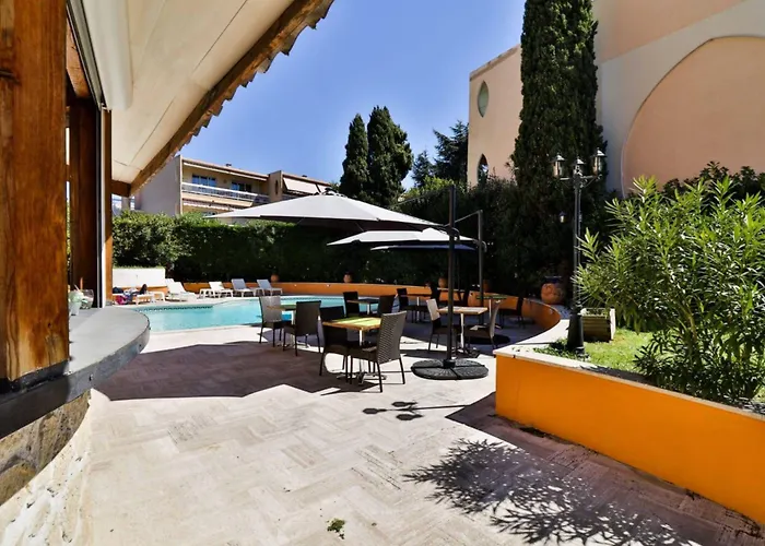 Szálloda Restaurant De La Golfe-Juan